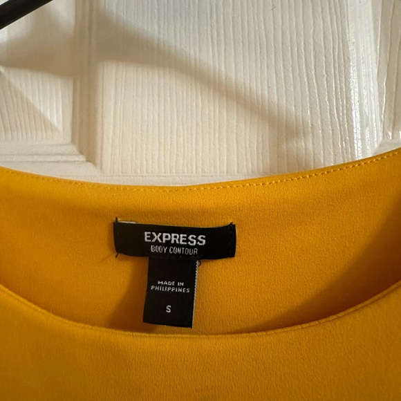 Express Top - Picture 2 of 3